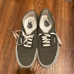 Unisex vans skateboard  size 7.5 men size 9 women